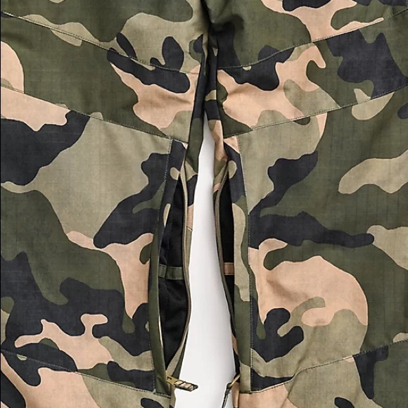 SOLD OUT: Billabong Malla Camo 10K Snowboard Pants - Picture 5 of 6